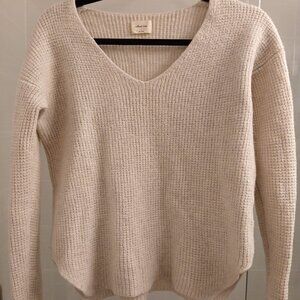 Aritzia Wilfred Free Wolter Sweater
